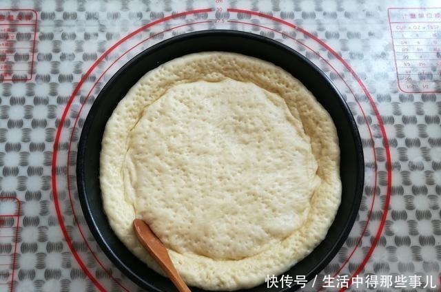 面团|6年里做了上百次披萨,最爱还是这口味,香软蓬松,好吃又解馋