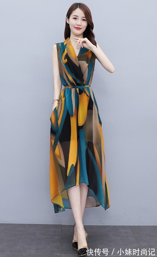 雪纺连衣裙|雪纺连衣裙,时尚偏爱,情有独钟