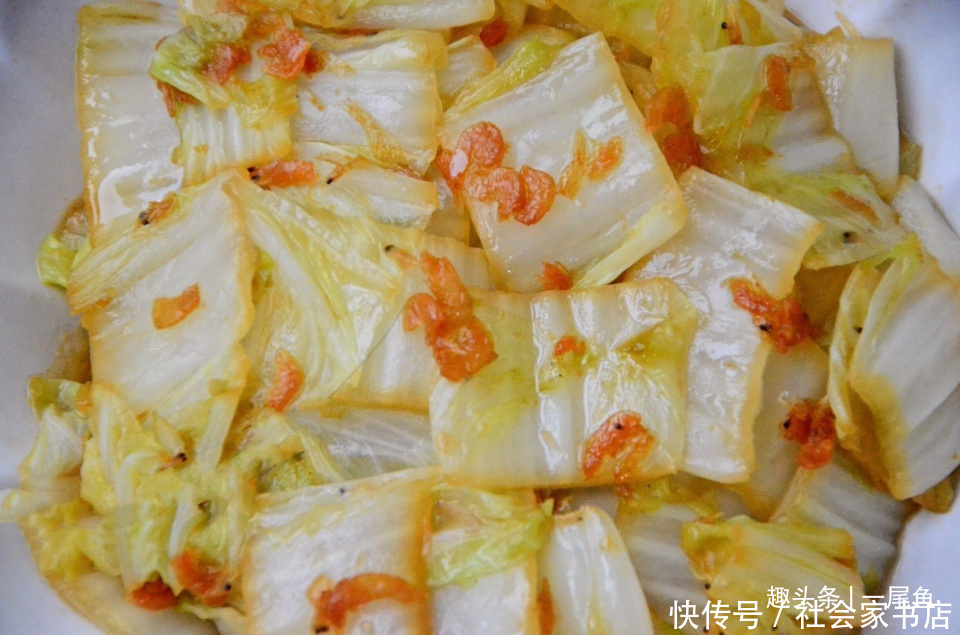 天冷此菜我家天天吃,二块钱炒一盘,简单快手,实惠又下饭