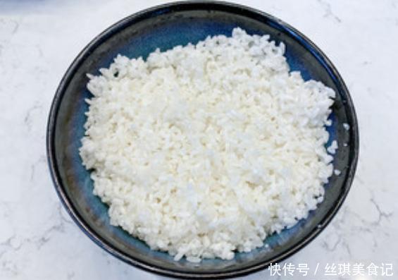 熬大米粥,直接下锅就错了!教你一招,10分钟煮开花,香浓黏稠