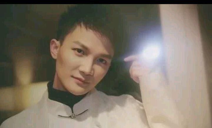 |从天籁男声到沙雕段子手，周深到底经历了什么