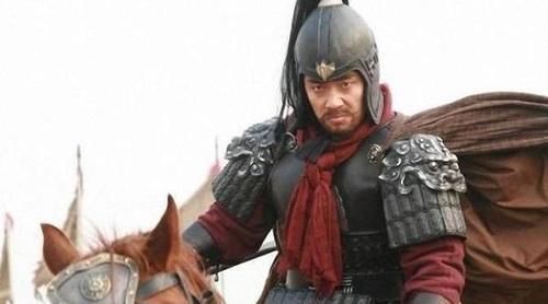 呼延赞@历史上真正的“铁鞭王”既非尉迟恭,也非呼延赞和呼延灼,而是他