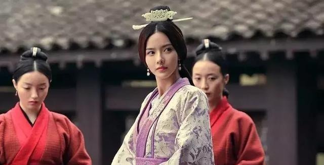 珍珠 古代女子们的首饰, 到现代还很流行, 成为女人们的最爱