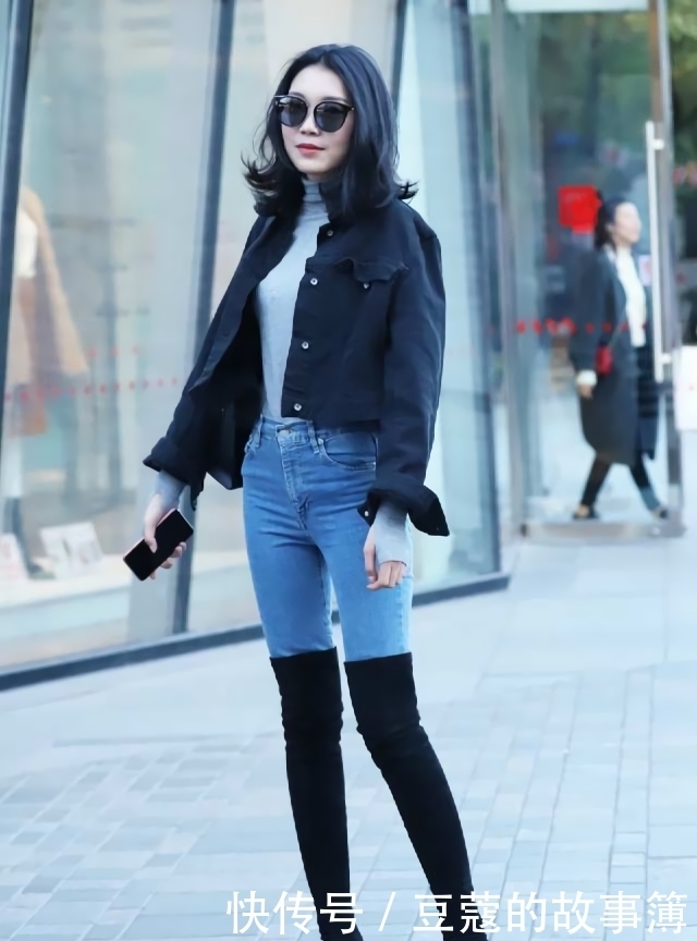 牛仔裤|牛仔裤和辣妈很配,搭配墨镜也很合适,还能穿出明星气质!