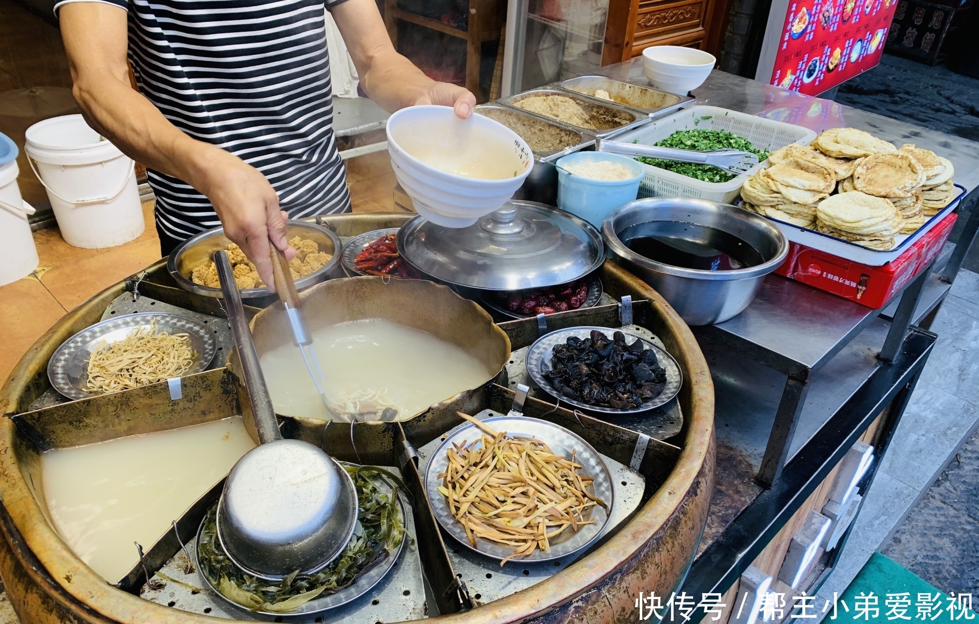 郑州向西只需1小时，河南这座千年古都，颜值高物价低元旦值得去