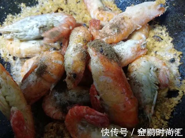避风塘虾|避风塘罗氏虾,香酥的外壳,包裹着脆爽的虾肉,别提多美味