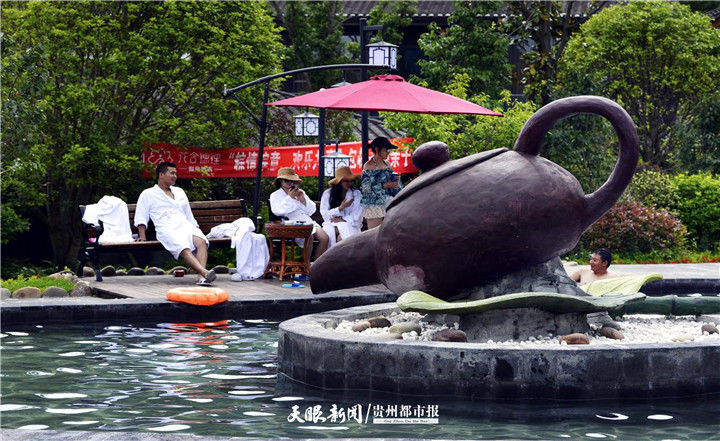 百里杜鹃|【冬天爽爽游】花间阡陌·山水归程，百里杜鹃景区打造花海康养度假旅游目的地，来这里打卡感受冬季魅力