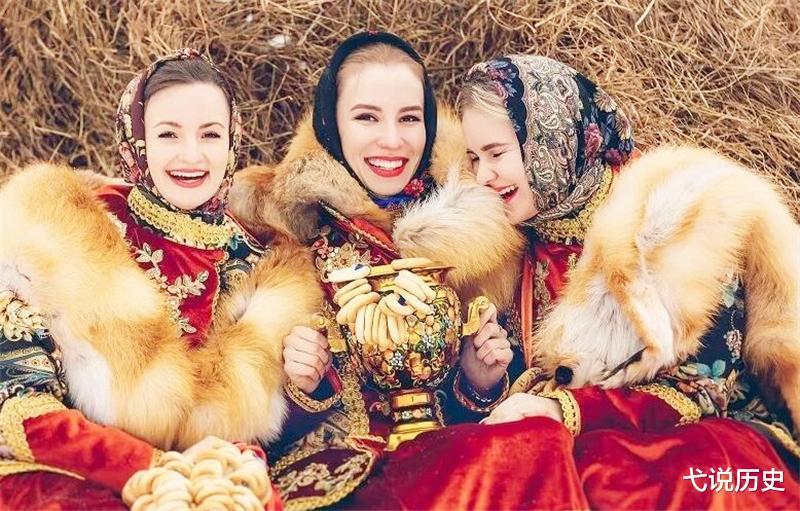 俄罗斯人名里的斯基与夫,都是啥意思