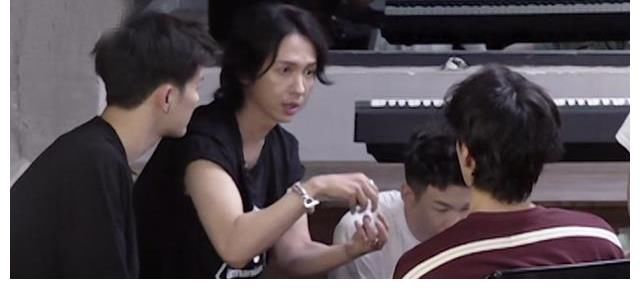 尹正|《哥哥》里的小太陽：搖滾組仗義功夫組有格局，尹正李云迪情商高