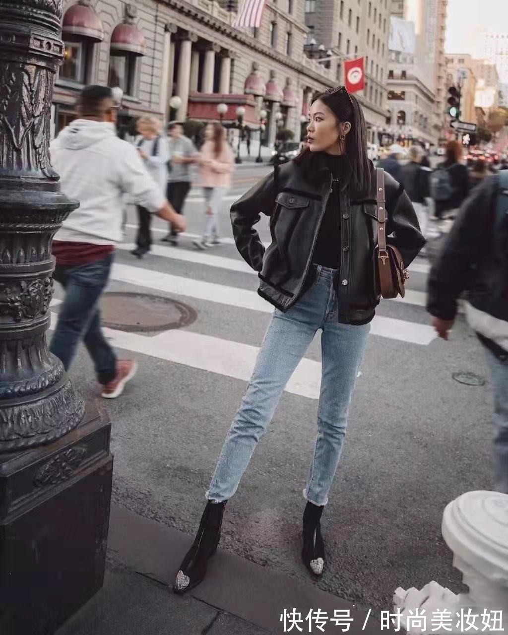 短筒靴|秋冬别再露脚踝了,学时尚博主“短筒靴”搭配,有温度又有风格