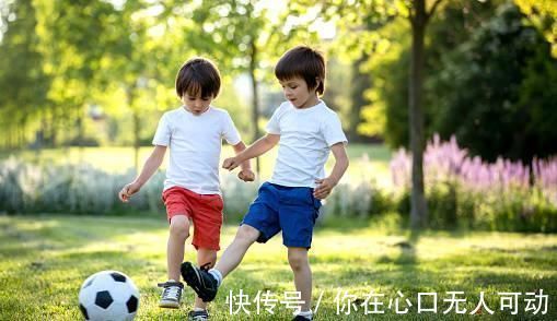 性早熟|7岁女孩停止发育,身高定格1米2,医生说有些习惯不能碰