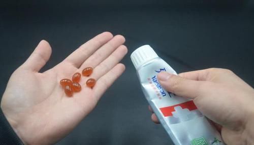 牙膏|牙膏加维生素E洗脸,解决了很多男人女人的困扰,看完涨知识了