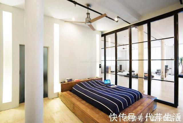 地台床|越来越多的人卧室都不买床了,用它来代替,不仅省钱还省空间