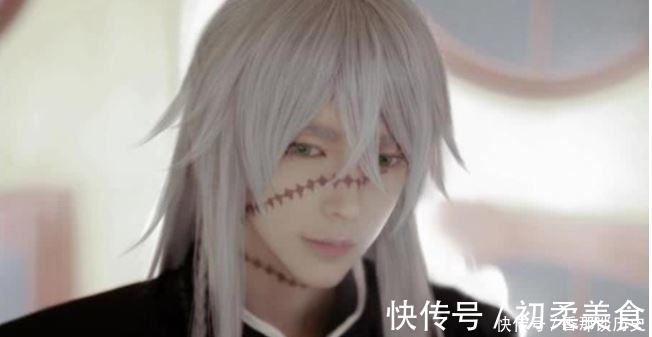 coser|熊祁cos黑执事葬仪屋,摘下帽子撩起刘海瞬间,请接受颜值暴击!