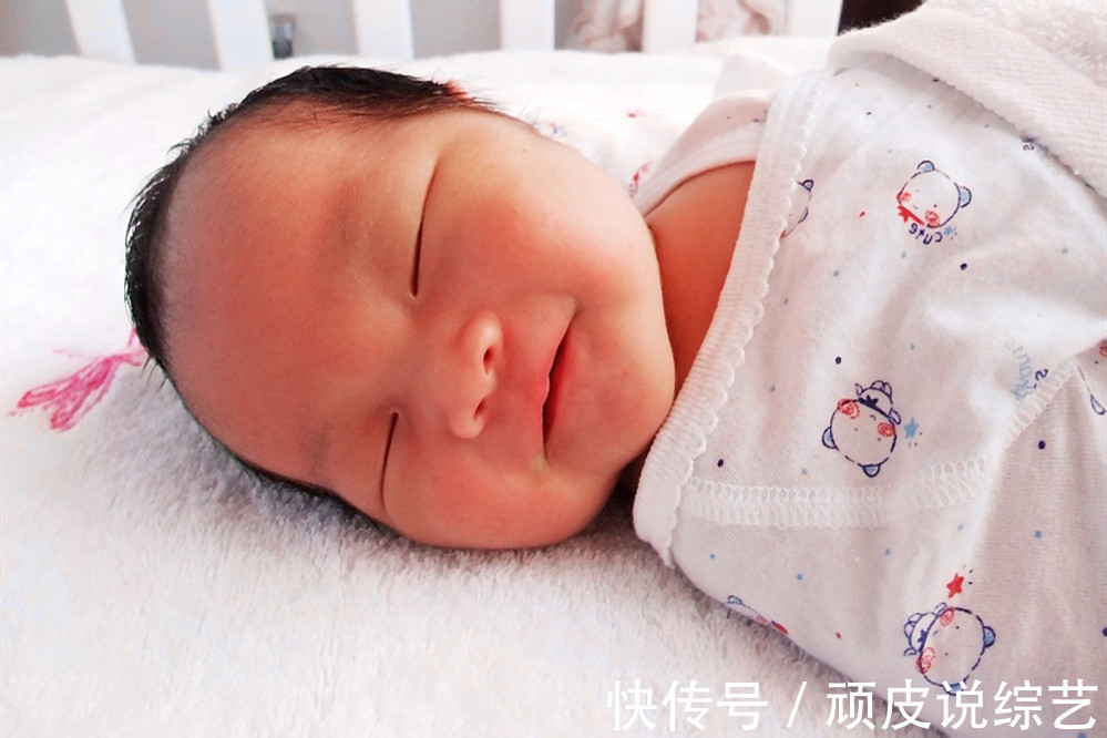 智商|宝宝大脑发育得好不好,宝宝睡觉表现告诉你,宝妈可要注意这三点