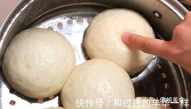 蒸馒头别再提前发面了!教你新做法,一次成功,柔软蓬松不回缩
