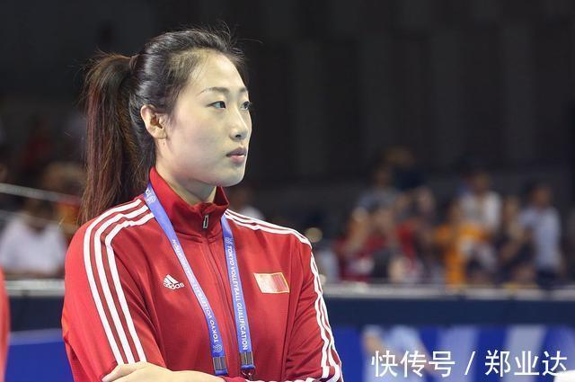 郑益昕|2国手表态透露去向!中国女排教练带小国家队,阵容强大有望夺冠