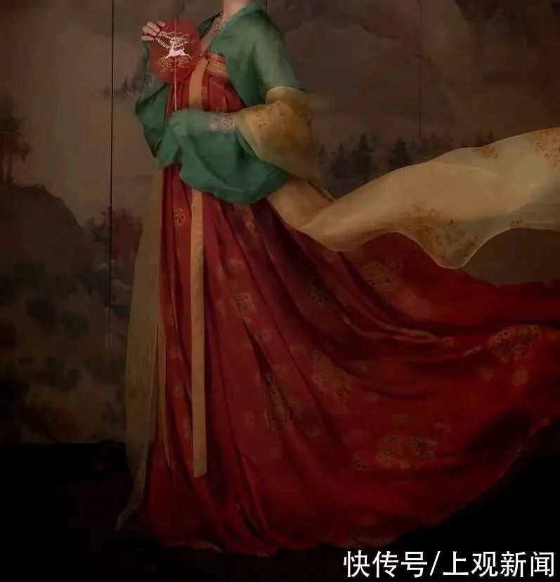 汉服爱好者|等了四千年，她终于美出圈了