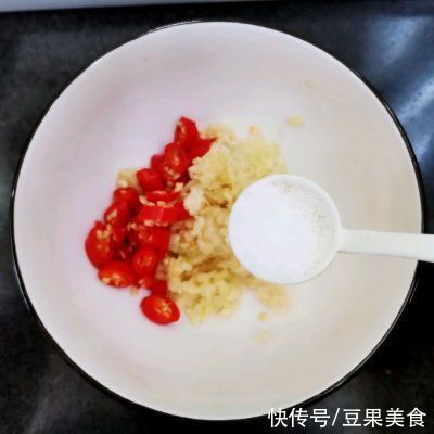 年夜饭菜单——满堂吉庆（老醋皮蛋）