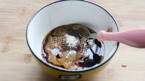 口感|调芝麻酱时,最忌直接加水调,教你正确做法,口感细腻顺滑非常香