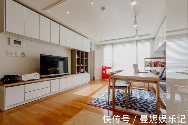 卡座|同样去客厅化，她却不买沙发坚定打卡座，83㎡比200㎡收纳强