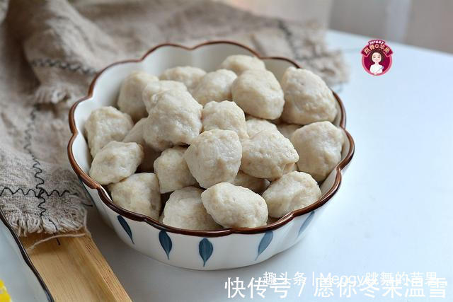 花23元买了一条鱼，做了4道菜发到朋友圈，纷纷点赞不服不成