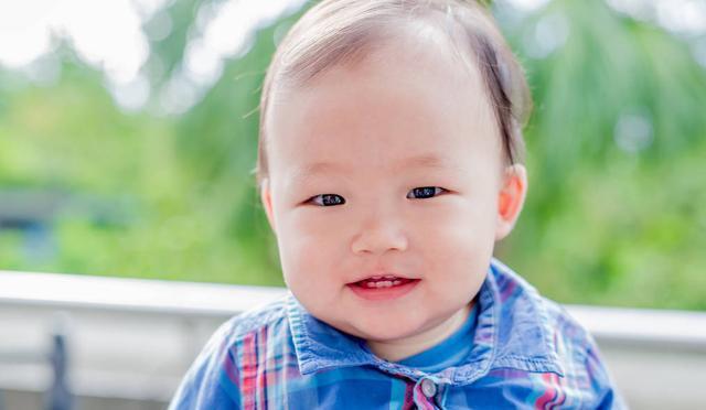 长牙期|宝宝长牙期喂养:长牙的表现、吃什么辅食、注意事项,妈妈早知道