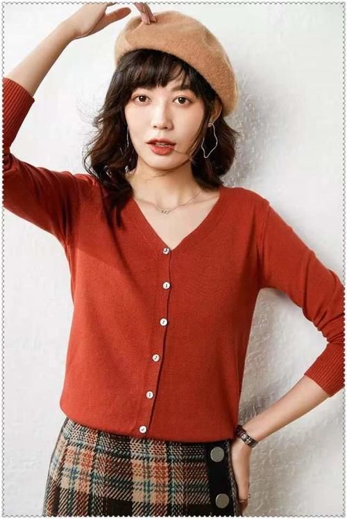 衣服在精不在多,内搭就选这4种经典款,百搭还不过时