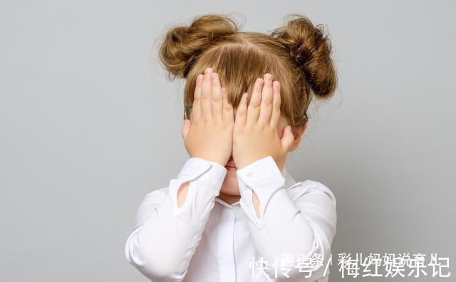 父母|父母不懂得处理孩子的情绪,只会造成孩子内向自闭,别再坑娃了