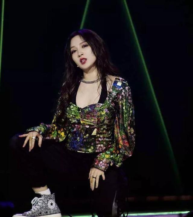 王菲菲|《乘風破浪》最慘姐姐！韓國出道未火，帶隊友來節目自己先被淘汰