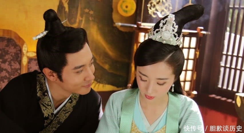 幽王|周朝亡国,真的是褒姒倾国倾城的错吗?烽火戏诸侯的真相是什么?