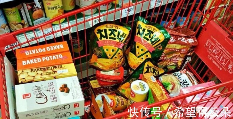 手撕面包|建议女生逛超市时，遇见这4款美食别错过，营养足，美味又便宜！