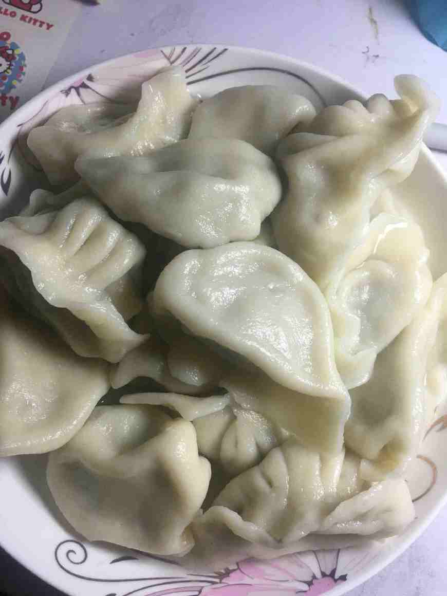 韭菜|这菜包饺子，比韭菜馅好吃，还没出锅就鲜香无比，儿子总是吃不够