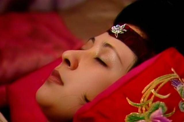 本性|王熙凤考验了2位女子的智商,1人看透她的本性,另1人被她害死