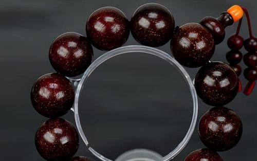 除了染色的假翡翠，这5种染色宝石，也会危害到身体