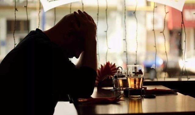 赌博#“人贪4样,一生白忙”,贪心是人的天性,但这4种东西劝你莫贪