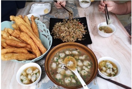 油条|炸油条时,有人加鸡蛋,有人加泡打粉,其实都不对,教你正确做法