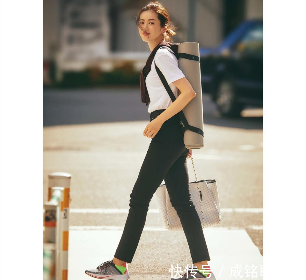 t恤|步入中年穿搭不能“输”,把简单的穿出高级感,比同龄人更显年轻