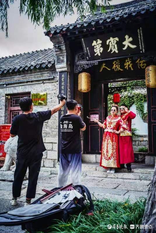 拍婚纱照|俞见｜百花洲里拍婚纱照