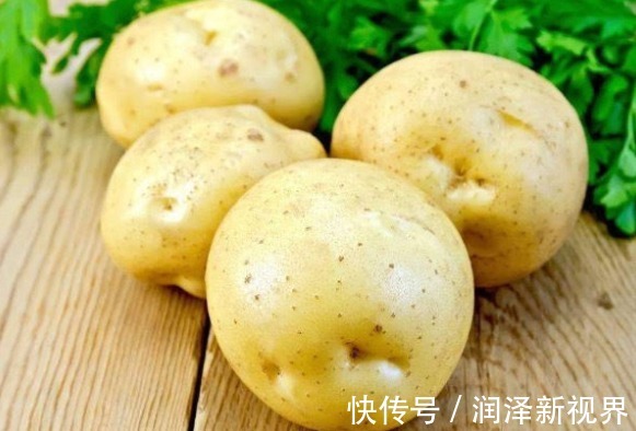 视力|土豆和此物一起炒，三天一盘，排毒素垃圾，视力好了，子宫更干净
