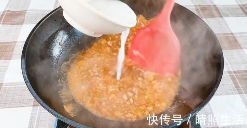 豆腐加鸡蛋这样做,美味又营养,比大虾还滑嫩,比吃大肉还解馋