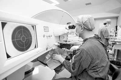 屈光|手术摘镜就能一劳永逸吗