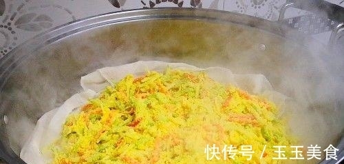 家常菜|萝卜丝更好吃的做法，打上2个鸡蛋蒸一蒸，百吃不厌