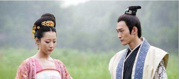 当朝|穷酸小伙得贵人相助,成当朝宰相,为报恩人,娶了他的3个女儿!