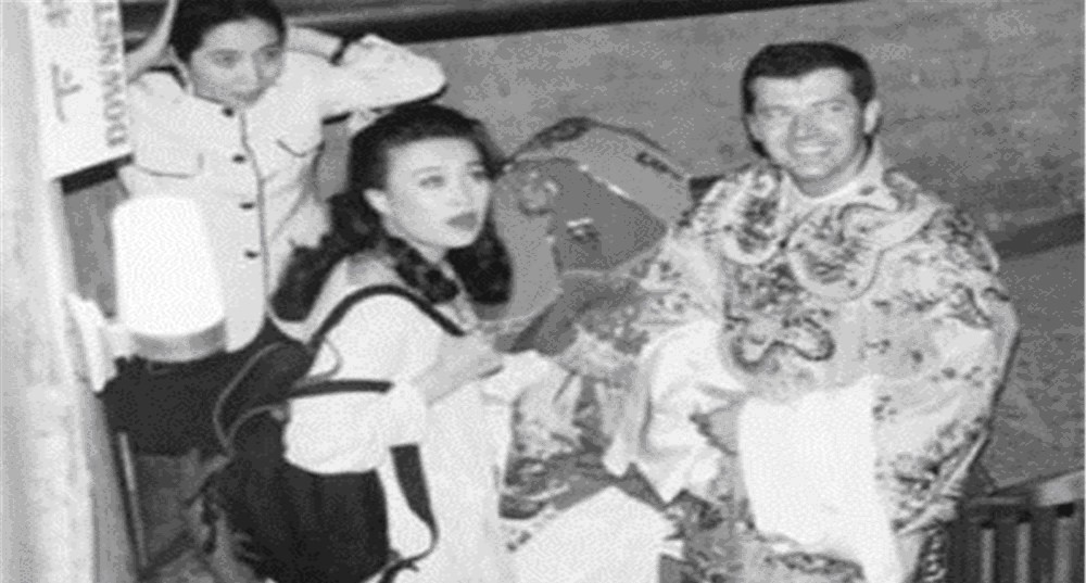 合照|那英父亲与溥仪的合照，没想到那英还有这个身份？