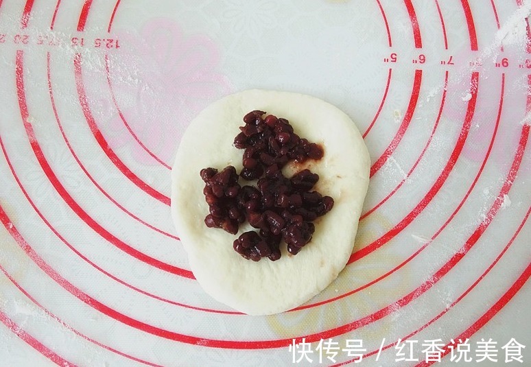 立秋后,一主食要常做,加入1杯牛奶1把豆,滋补润燥都爱吃