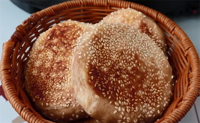 3g|教你在家做麻酱烧饼,香酥爽口,做法简单,轻松搞定一家人的早餐