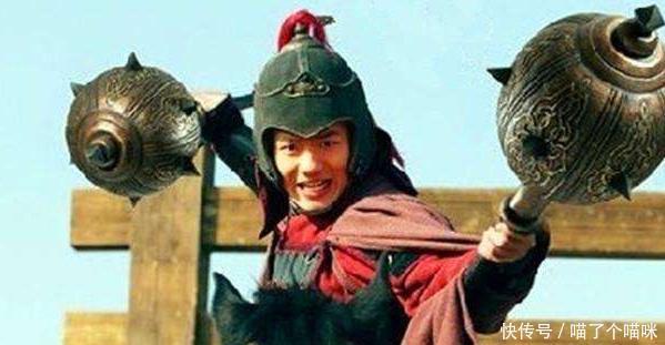 拿得起|古代人可以拿得起几百斤的兵器,为何现代人拿着却有些吃力!