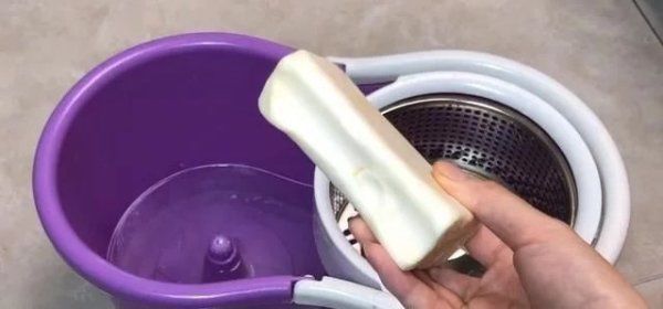 光亮|天天拖地还是脏教你一招,30天不用拖地,地面持久光亮不落灰