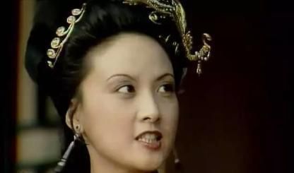  王熙凤|挨了一顿骂，去掉了娘家的一个祸患，尤氏这步棋，走得很高明